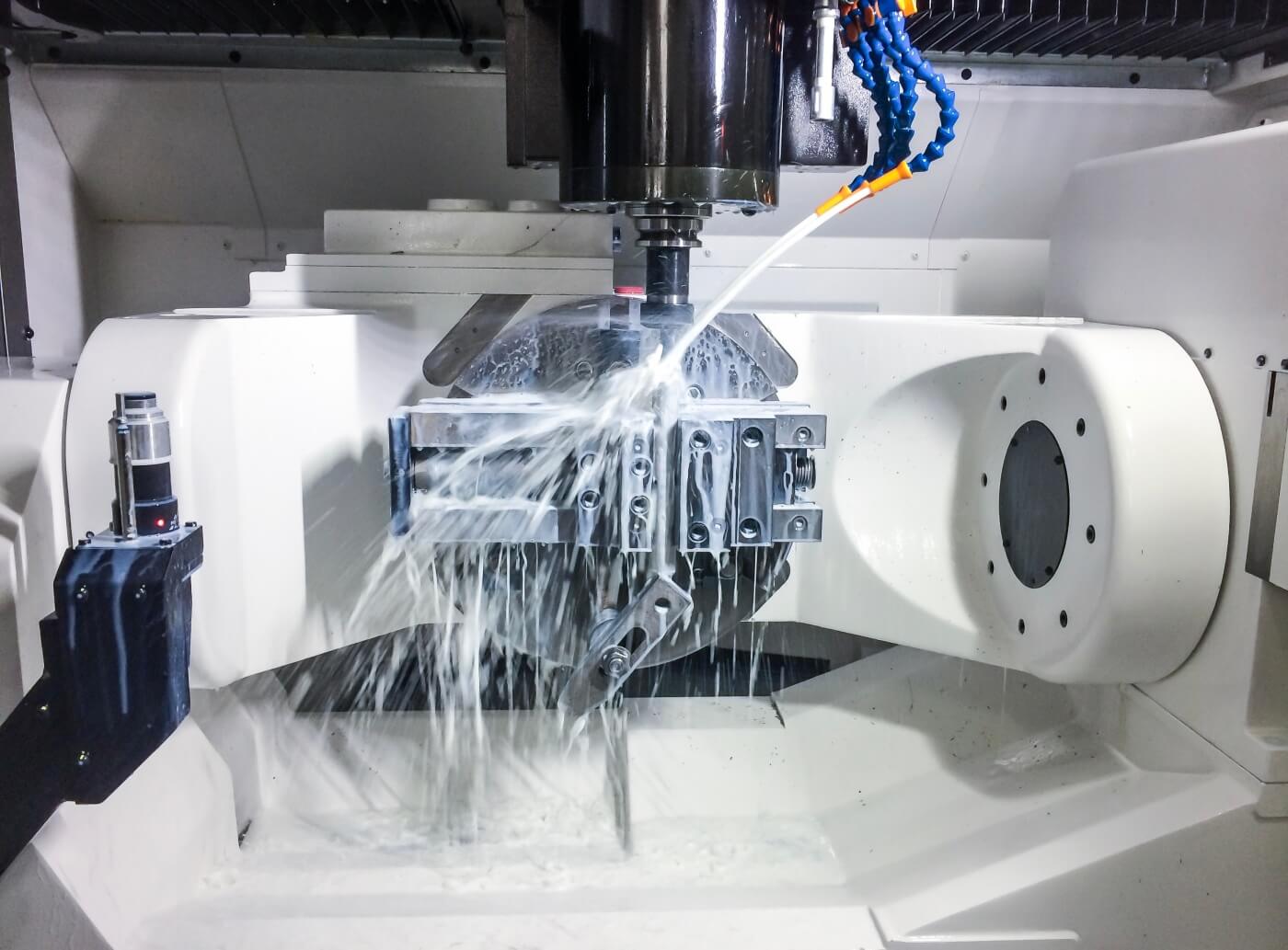The Precision of 5-Axis CNC Machining in Advanced Geometries